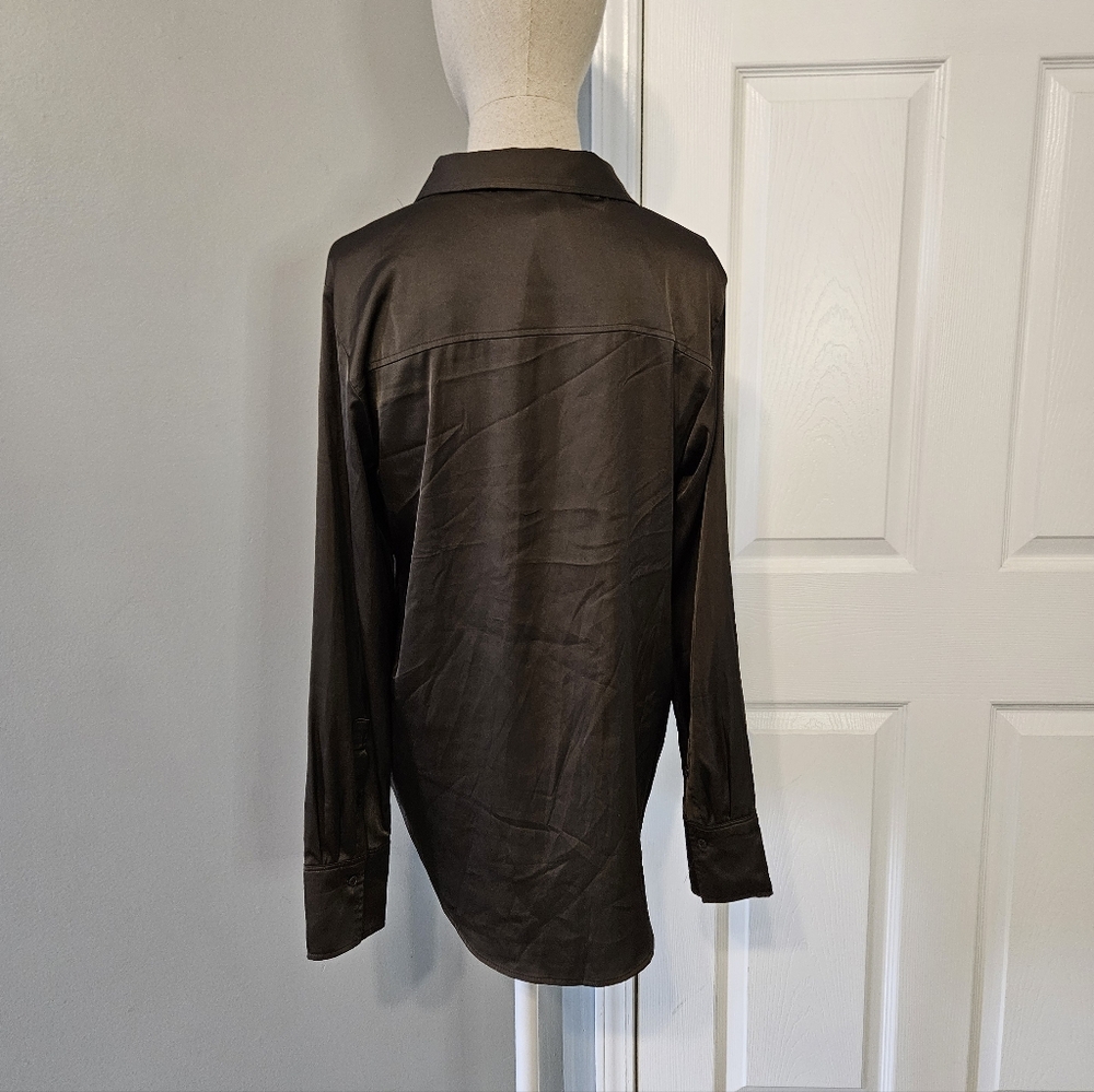 H&M Olive Button Down Shirt - Picture 3 of 5